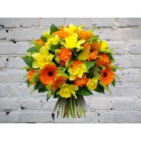 Букет с Нарциссами и Герберами
