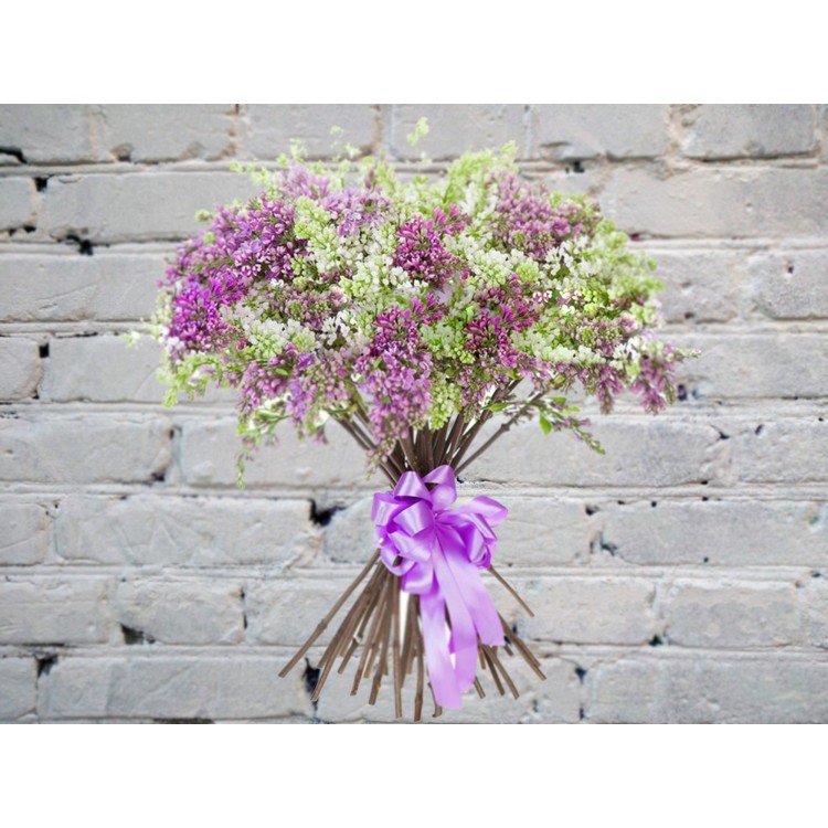 Букет Сирени в Атласной Ленте
