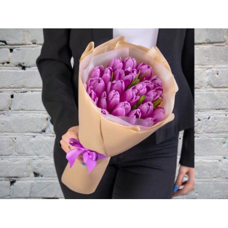 Букет Фиолетовых Тюльпанов в Упаковке