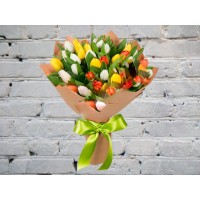 Букет из Тюльпанов Красных, Белых, Желтых
