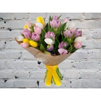 Букет из 35 разноцветного тюльпана
