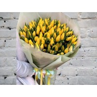 Bouquet of 101 Yellow Tulips in a Light Package
