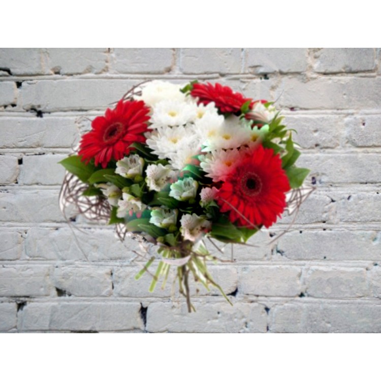 Sale Bouquet of red gerberas and chrysanthemums

