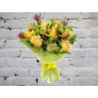 Букет из орхидей и розы
