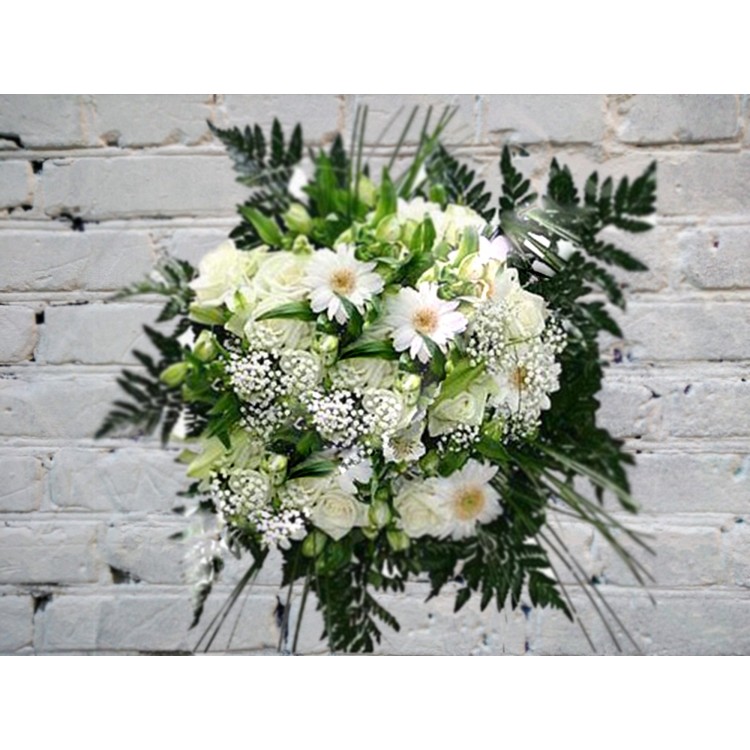 Sale Bouquet with white gerbera and lily
