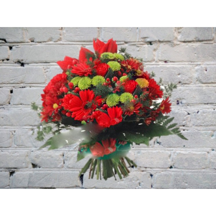 Букет с гвоздикой, хризантемой и амариллисом
