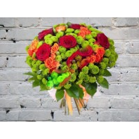 Bouquet of Green Chrysanthemums and Roses
