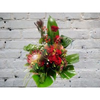 Мужской букет с розой и протеей
