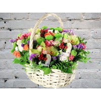 Корзина с Орхидеями и Кустовыми Розами
