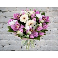 Букет из 3 гербер, 11 тюльпанов и 3 орхидей
