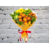 Bouquet with sunflower and brassica
