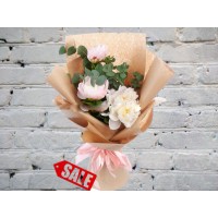 Букет из Розовых Пионов с Эвкалиптом
