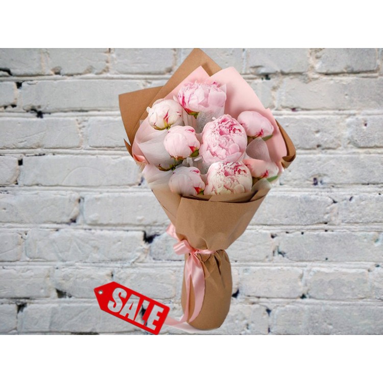 Букет Розовых Пионов в Крафте
