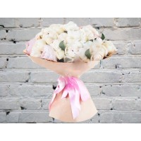 Букет из Белоснежных Пионов
