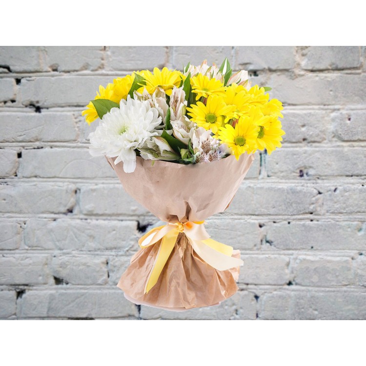 Букет с Белой Альстромерией и Хризантемой
