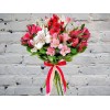 Букет из Белой, Розовой и Красной Альстромерий
