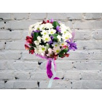 Bouquet with irises, chrysanthemums and alstroemeria
