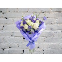 Bouquet with White Roses and Purple Lisianthus
