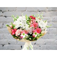 Bouquet with Lisianthus and Bush Roses
