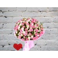 Букет с Белыми и Розовыми Кустовыми Розами
