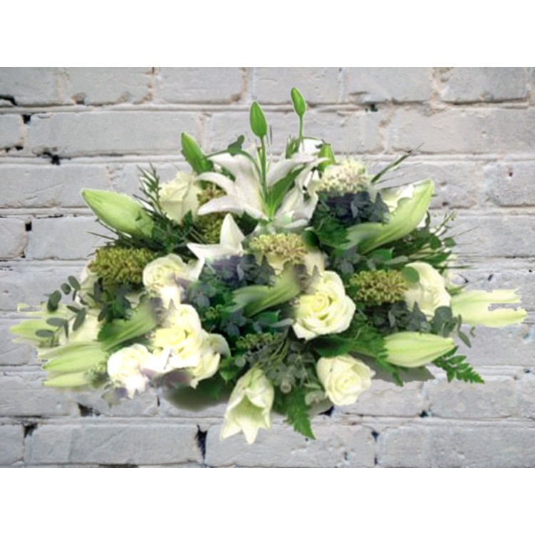 Sale Composition with roses and lily
