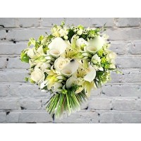 Bouquet with calla lilies, lilies and roses
