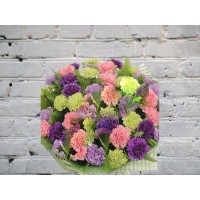 Букет из разноцветных гвоздик микс
