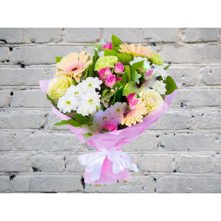 Sale Bouquet with chrysanthemum, gerbera and carnation
