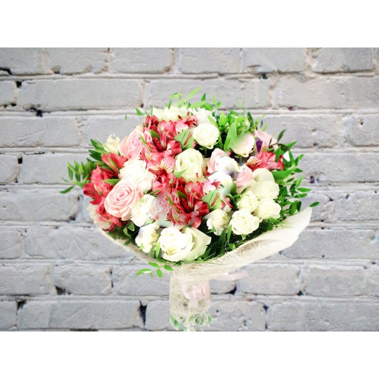 Sale Bouquet with Roses with Alstroemeria
