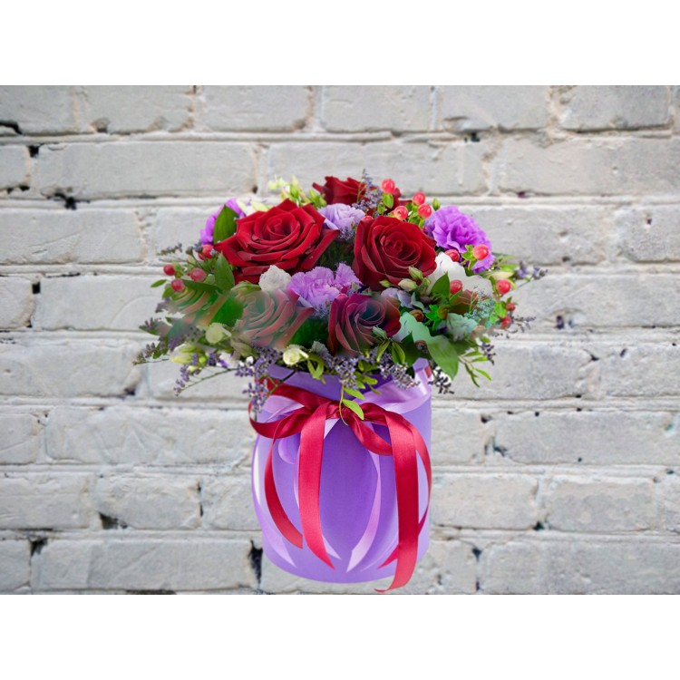 Шляпная Коробка с Лунной Гвоздикой
