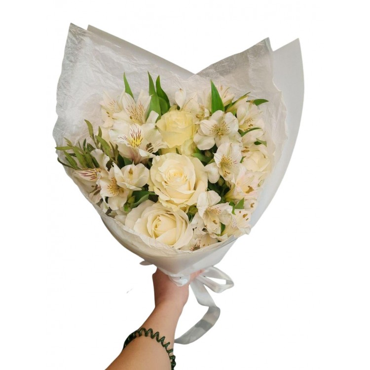 Sale Bouquet of white roses with alstroemeria