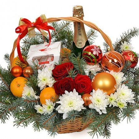 Новогодняя корзинка с мандаринами,цветами и декором