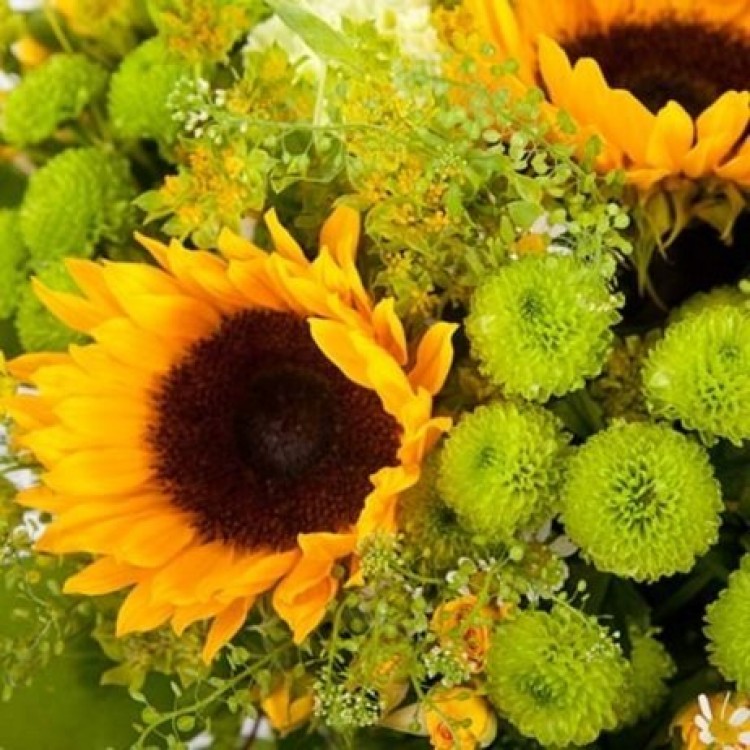 Букет с подсолнухами
