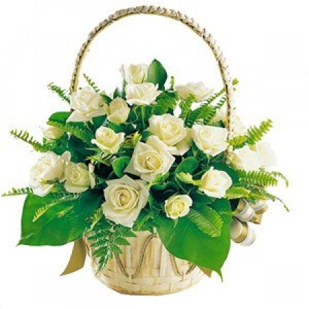 Заказать корзину белых роз с доставкой в Санкт-Петербурге  